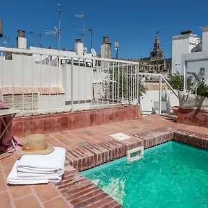 Tomas Ibarra Pool & Luxury Appartement